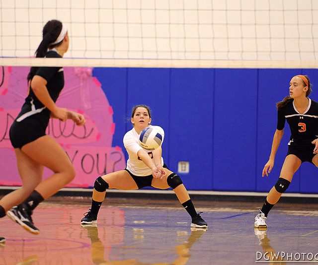 Lauralton Hall vs. Shelton - High School Volleyball