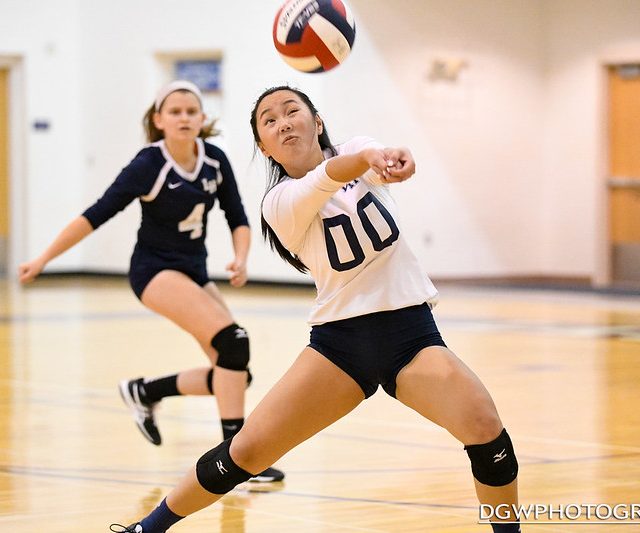 Foran High vs. Lauralton Hall - High School Volleyball