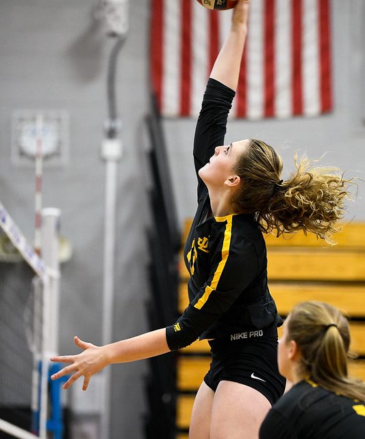 Jonathan Law vs. Weston high - Girls Volleyball