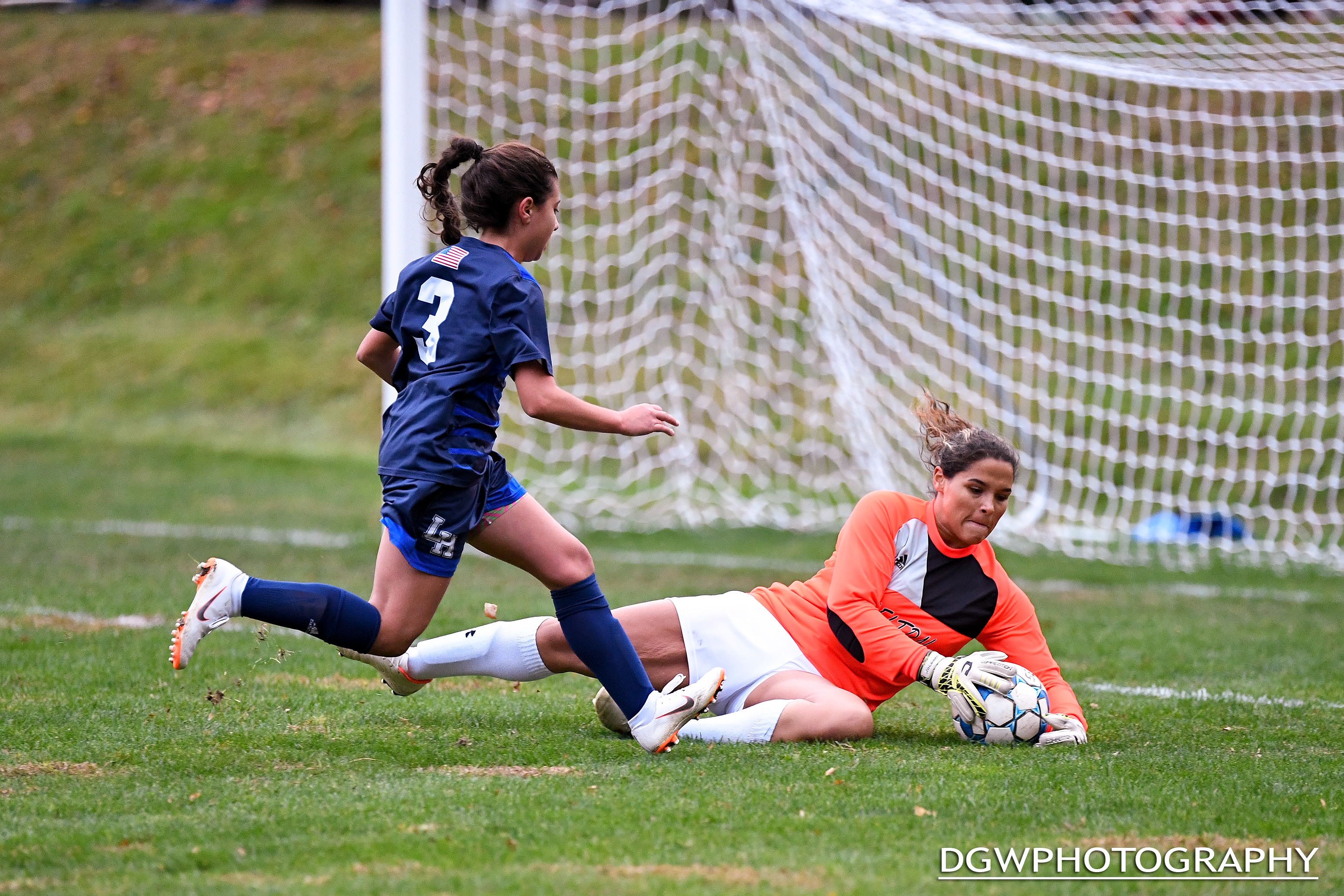 Shelton High vs. Lauralton Hall – high School Girls Soccer I DGWPhotography