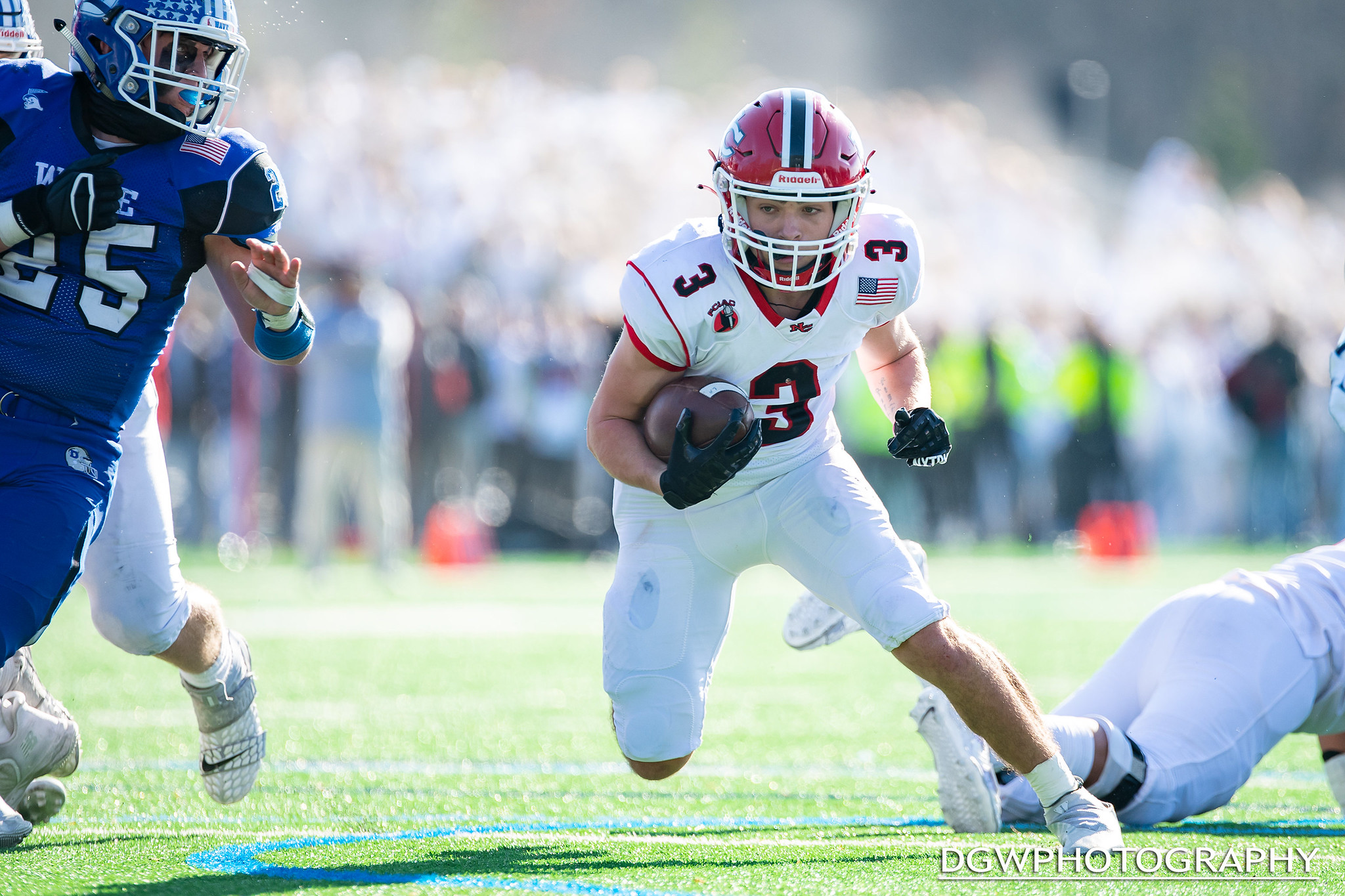 New Canaan vs. Darien High School Football I DGWPhotography